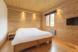 6 chambres, lit parapluie, Wi-Fi gratuit, draps fournis