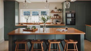 Microwave, oven, dishwasher