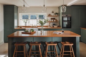 Microwave, oven, dishwasher