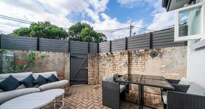 'The Enmore' - in the heart of everything Newtown