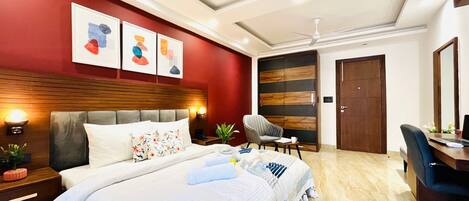 1 slaapkamer, een strijkplank/strijkijzer, wifi, beddengoed