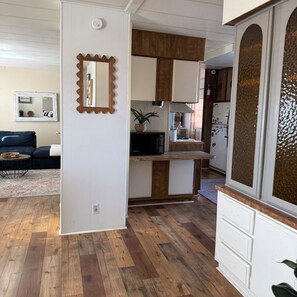 Interior - Lakeview, boat parking, enclosed yard, pets welcome, peaceful & safe culdesac  (Lake Havasu City)