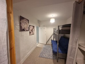 House, Multiple Beds | 2 bedrooms, free WiFi, bed sheets