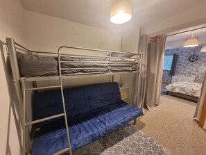 House, Multiple Beds | 2 bedrooms, free WiFi, bed sheets