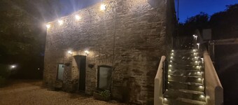 Stunning 2-bed House in Saint Columb