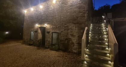 Stunning 2-bed House in Saint Columb