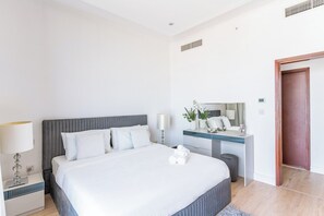 2 slaapkamers, een strijkplank/strijkijzer, gratis wifi, beddengoed