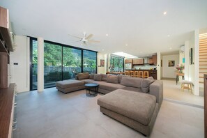 Vila Desain | Area keluarga | Smart TV