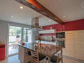 Fridge, microwave, dishwasher
