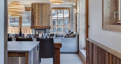 Elegance and Comfort at Fornet: Spacious 4-Bedroom Apartment with Modern Amenities