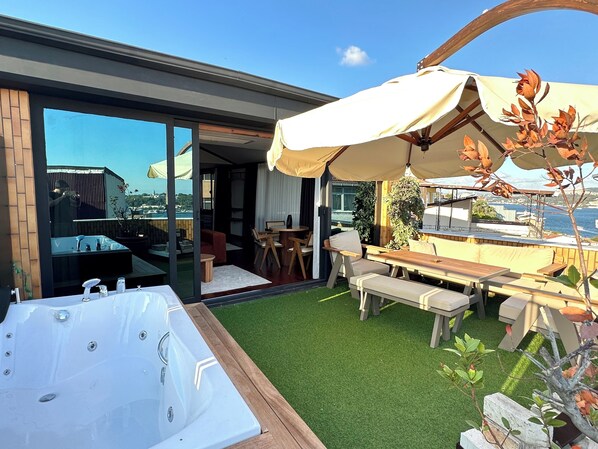 Honeymoon Penthouse | Terrace/patio