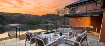 Riverhorse Lodge
