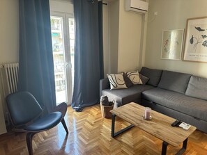 Living area - Brand New 2 Bd Apt in Pagrati w Balcony (Athens)