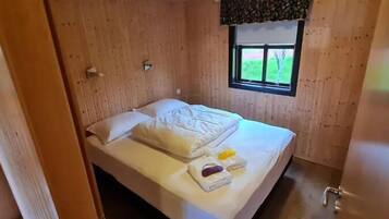 3 habitaciones, cuna de viaje, wifi gratis y ropa de cama