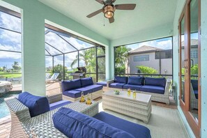 Terrace/patio - Tranquil Turtle - Vacation Rental Cape Coral with (Cape Coral)