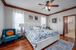 4 chambres, fer et planche à repasser, Wi-Fi gratuit, draps fournis