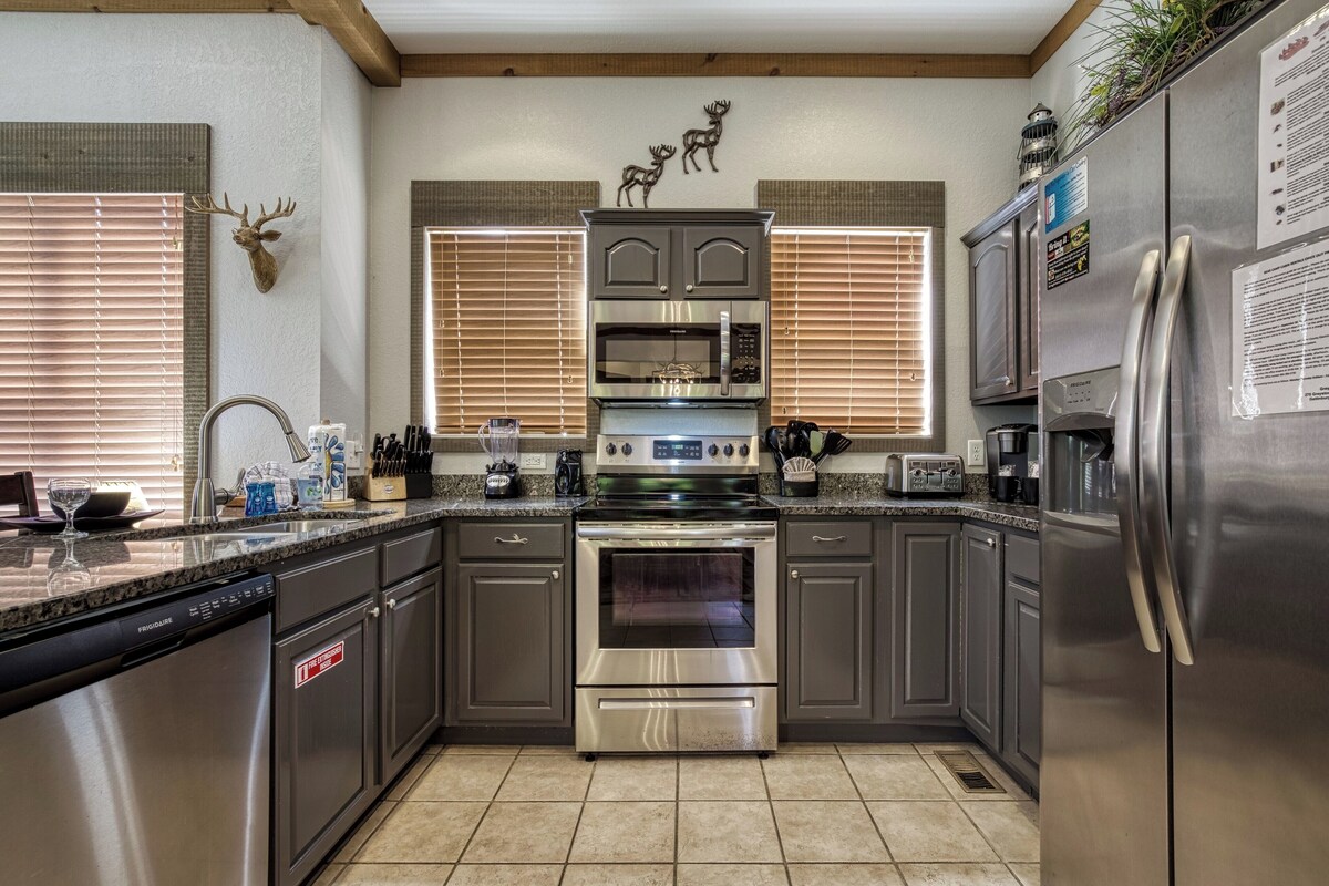 Photo 68 of Greystone, Hot Tub, Game Room, FREE Attraction tickets each paid day, Pool Table