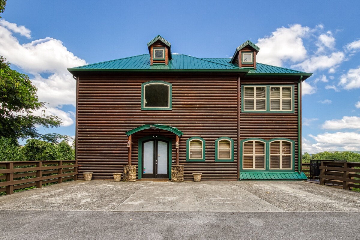 Photo 106 of Greystone, Hot Tub, Game Room, FREE Attraction tickets each paid day, Pool Table