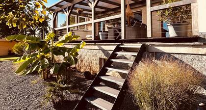 Private pool, air conditioning, sauna, fireplace and views of the countryside