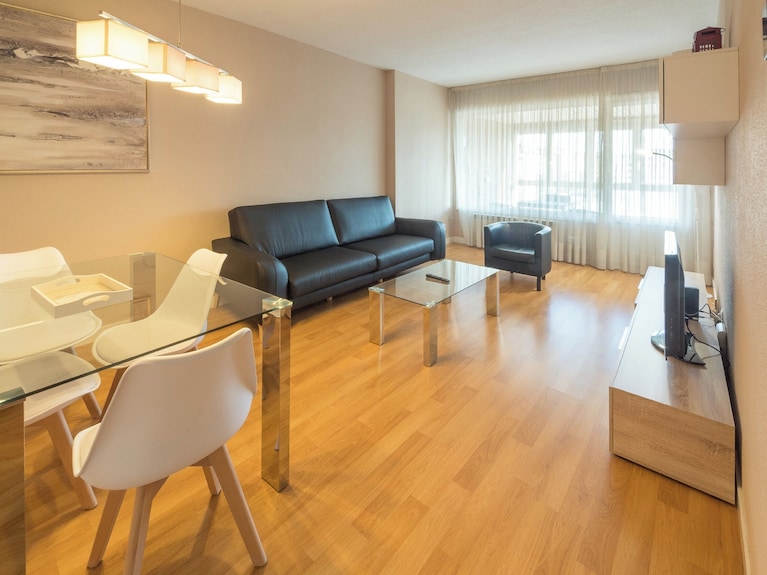 Tranquilo Apartamento Junto A La Clínica Unav - Pamplona, España