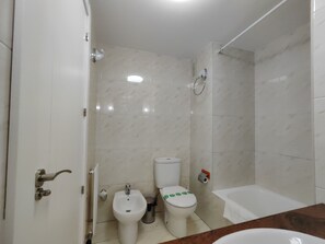 Hair dryer, bidet, towels