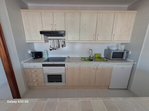 Private kitchen - Charming apartment with sea views in Las Coronas (Costa Teguise)