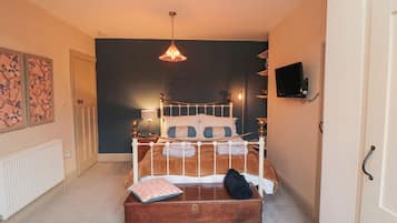 Cottage | Interior