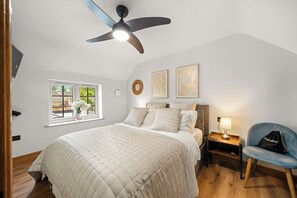 4 chambres, fer et planche à repasser, Wi-Fi gratuit, draps fournis