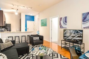 Apartment, Accessible | 1 bedroom - Apartment with Private Balcony, Wifi, Parking (Charlotte)