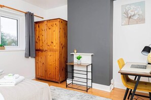 1 bedroom, iron/ironing board, WiFi, bed sheets