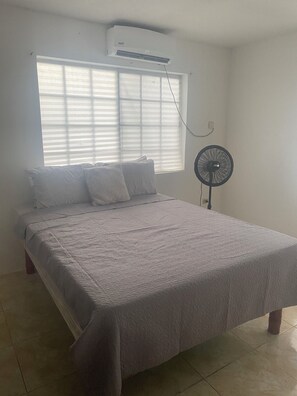 House | 3 bedrooms, free WiFi, bed sheets - 3-bed House in Montego Bay 10 min From Airport (Montego Bay)