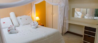 Jumuia Conference and Country Home