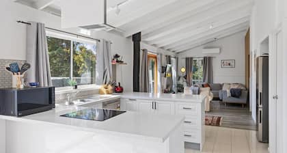 Stunning Warburton Mountain Views & Outdoor Living