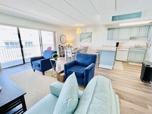 Smart TV - Ocean Views | Private Balcony | Elevator (Ocean City)