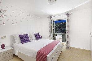 Huis, 3 slaapkamers, roken, terras | 3 slaapkamers, een kluis op de kamer, beddengoed