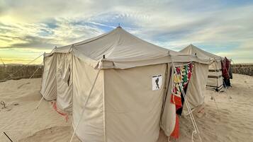 Tienda Deluxe | 10 dormitorios, wifi gratis, ropa de cama