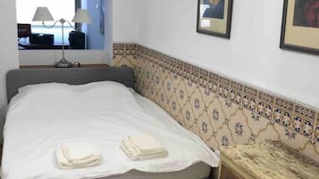 1 bedroom, iron/ironing board, free WiFi, bed sheets