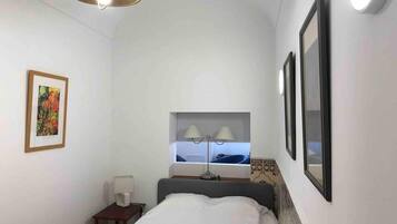 House | 1 bedroom, iron/ironing board, free WiFi, bed sheets