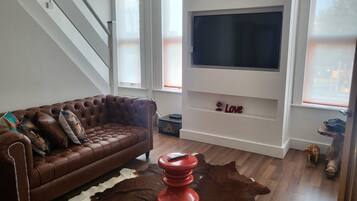 House | Living area | TV