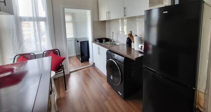 Remarkable 1-bed House the Entire First Floor
