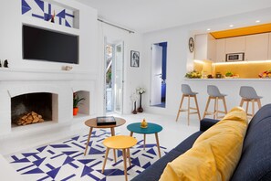 Ferienhaus, 2 Schlafzimmer, Raucher, Terrasse | Wohnzimmer | Kamin