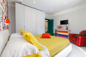 Appartement, 1 slaapkamer, balkon | 1 slaapkamer, een kluis op de kamer, beddengoed
