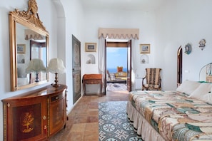 Villa, 2 Bedrooms, Terrace | 2 bedrooms, bed sheets - Estate4home - Villa Elsa (Positano)