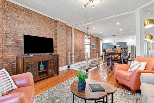 On The Bricks Loft, Wellsville, KS