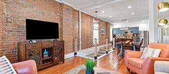 Designer Loft— 40 Min to FIFA World Cup KC | Sleeps 7