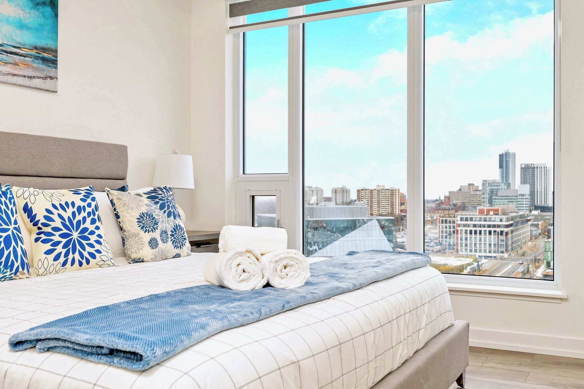 1 多间卧室、办公桌、熨斗/熨衣板、WiFi