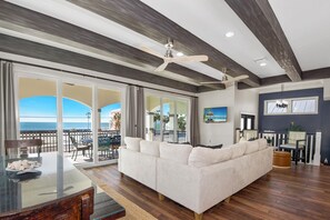 Interior - Island Grande across the street from beach (Fort Myers Beach)