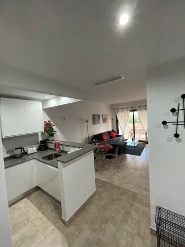 Modern 2 bedroom apartment in Valle del Este golf resort