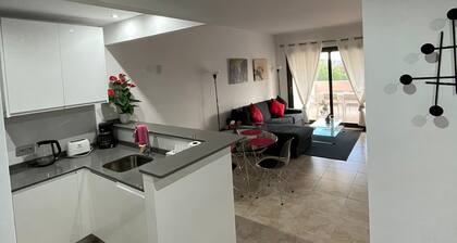 Modern 2 bedroom apartment in Valle del Este golf resort