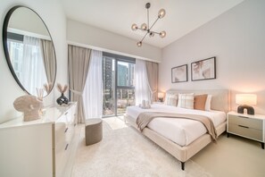 1 bedroom, in-room safe, iron/ironing board, free WiFi - Sumptuous 1BR at Act One Act Two Tower 1 Downtown Dubai by Deluxe Holiday Homes (Dubai)